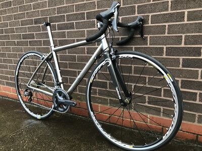 SABBATH Mondays Child II Ultegra 11spd click to zoom image